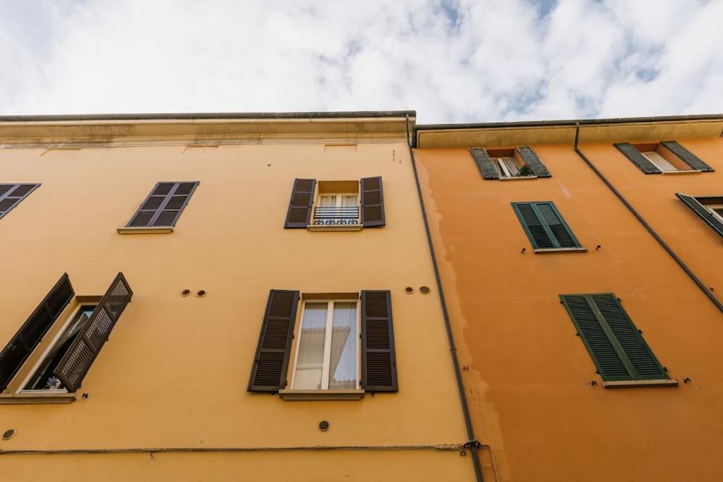 Suite In Via Del Pratello ボローニャ エクステリア 写真